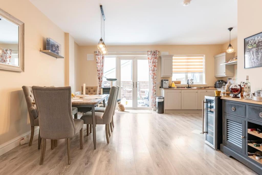 Apartament Dublin Jacuzzi Escape Zewnętrze zdjęcie